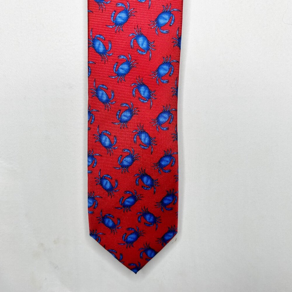 Cape Cod Neckwear Men’s Tie 3” Silk Necktie Red w/ Blue Crabs Skinny